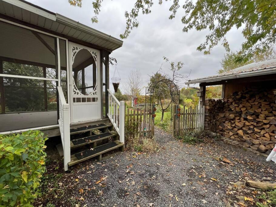 Country Cottage Пен Ян Екстериор снимка